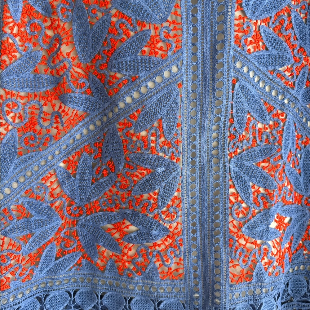 Elegant Blue and Red Lace Skirt - Picture 2 of 2